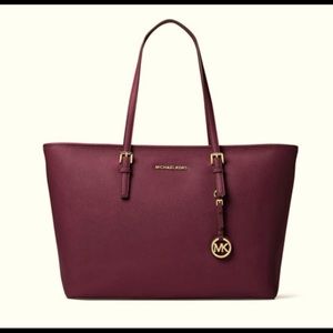 Micheal Kors Jet set medium tote